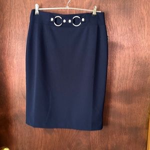 Very Nice Navy Skirt with silver hardware. Sz M spandex. NWT